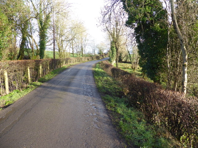 Ballynahatty Road © Kenneth Allen cc-by-sa/2.0 :: Geograph Ireland