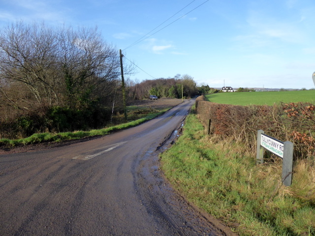 Tullycunny Road, Stroancarbadagh © Kenneth Allen :: Geograph Ireland