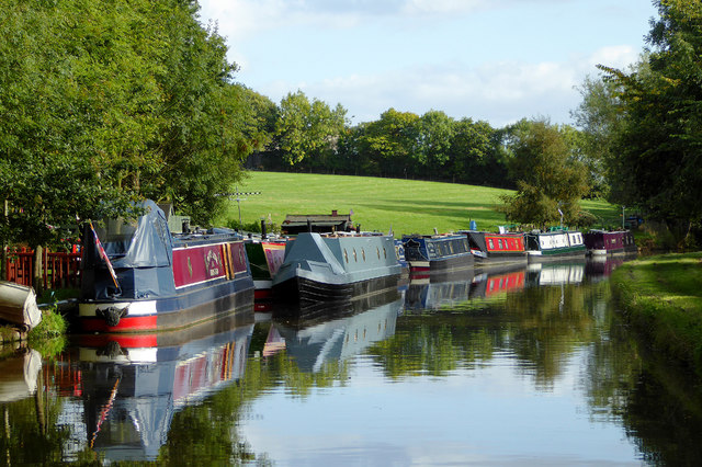 Canal moorings south-west of... © Roger Kidd :: Geograph Britain and ...