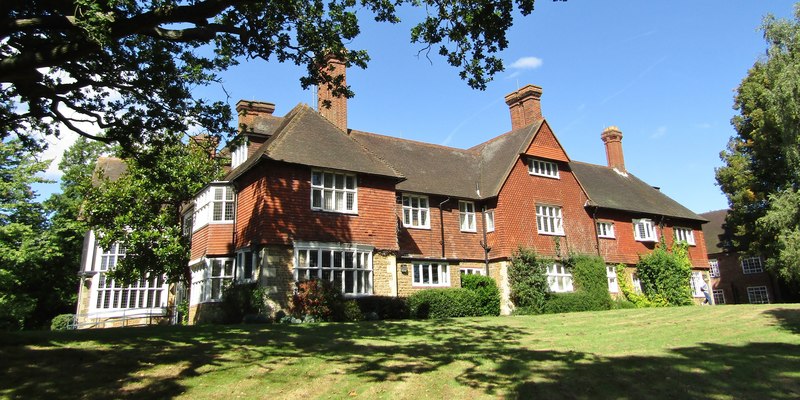 Merrist Wood College © Colin Smith cc-by-sa/2.0 :: Geograph Britain and ...