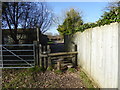 Footpath going northwards at Little Washbrook Farm