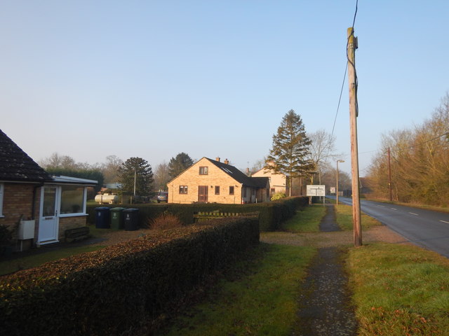 Longstowe - Houses near New Farm