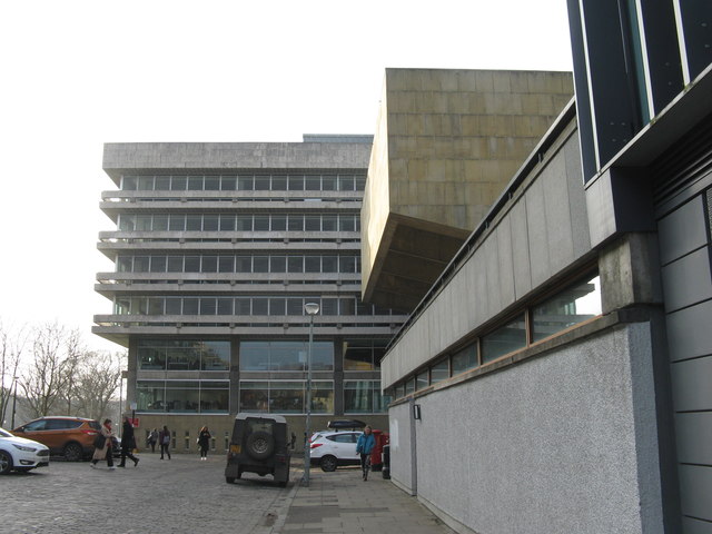 Edinburgh University Main Library and... © M J Richardson :: Geograph ...