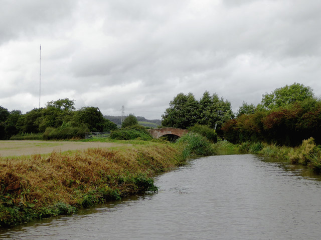 Farmland and canal north of Bonehill, Staffordshire