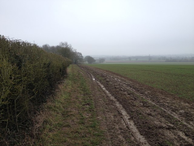 Path around Hillesden