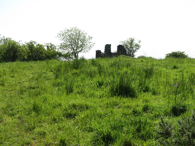 Ruined house above the Coiners Lane/Dairy Lane junction