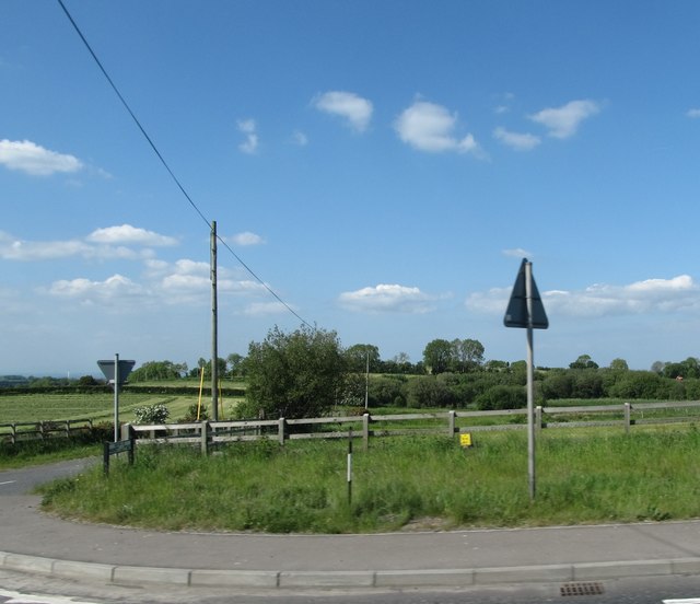 The Markethill Road junction on the A28