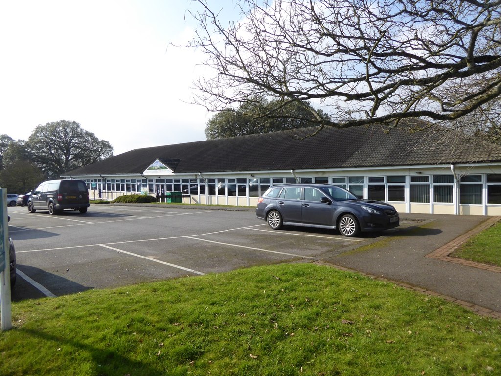 Car park and offices, County Hall,... © David Smith cc-by-sa/2.0