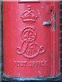 Edward VII postbox, High Street, E17 - royal cipher