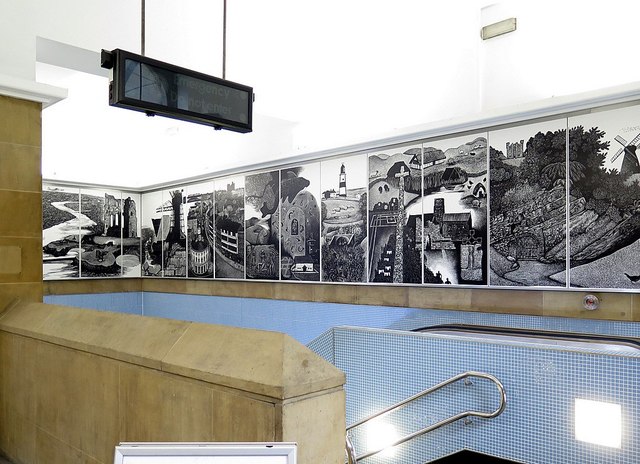 "From the Rivers to the Sea", Central Metro Station