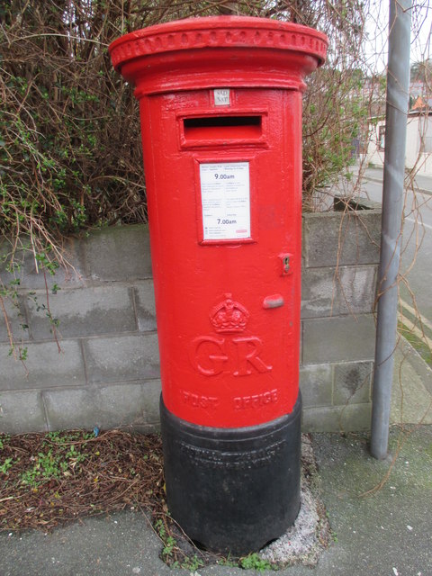 King George V pillar box on Orme Road, Bangor