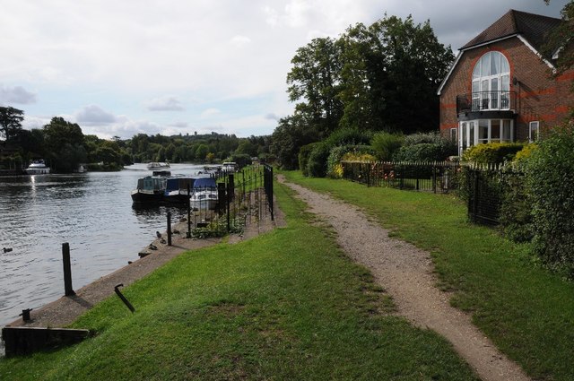 The Thames Path at Old Windsor