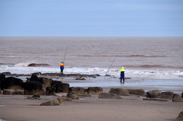 Anglers on the beach at Kilnsea Warren © Mike Pennington cc-by-sa/2.0 ...