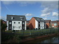 New housing beside the Coventry Canal