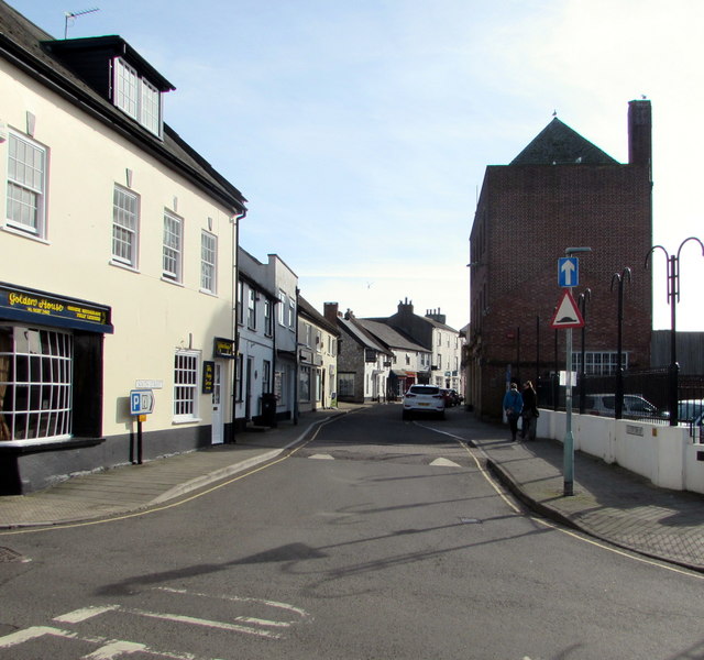 South along South Street, Axminster © Jaggery cc-by-sa/2.0 :: Geograph ...