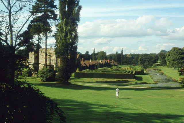 Hever Castle Gardens and Parkland