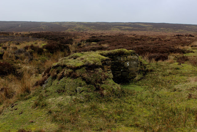 Grouse Butt on Burn Moor © Chris Heaton cc-by-sa/2.0 :: Geograph ...