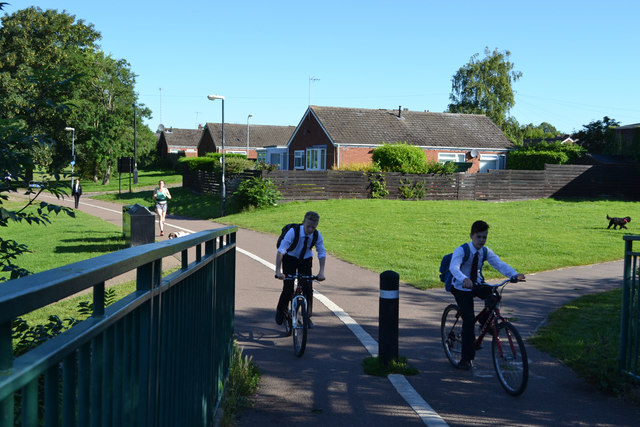 Cycling to school through St Nicholas Park, Warwick