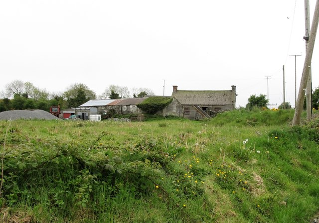 Disused farm house off the Drumsnade... © Eric Jones :: Geograph Ireland