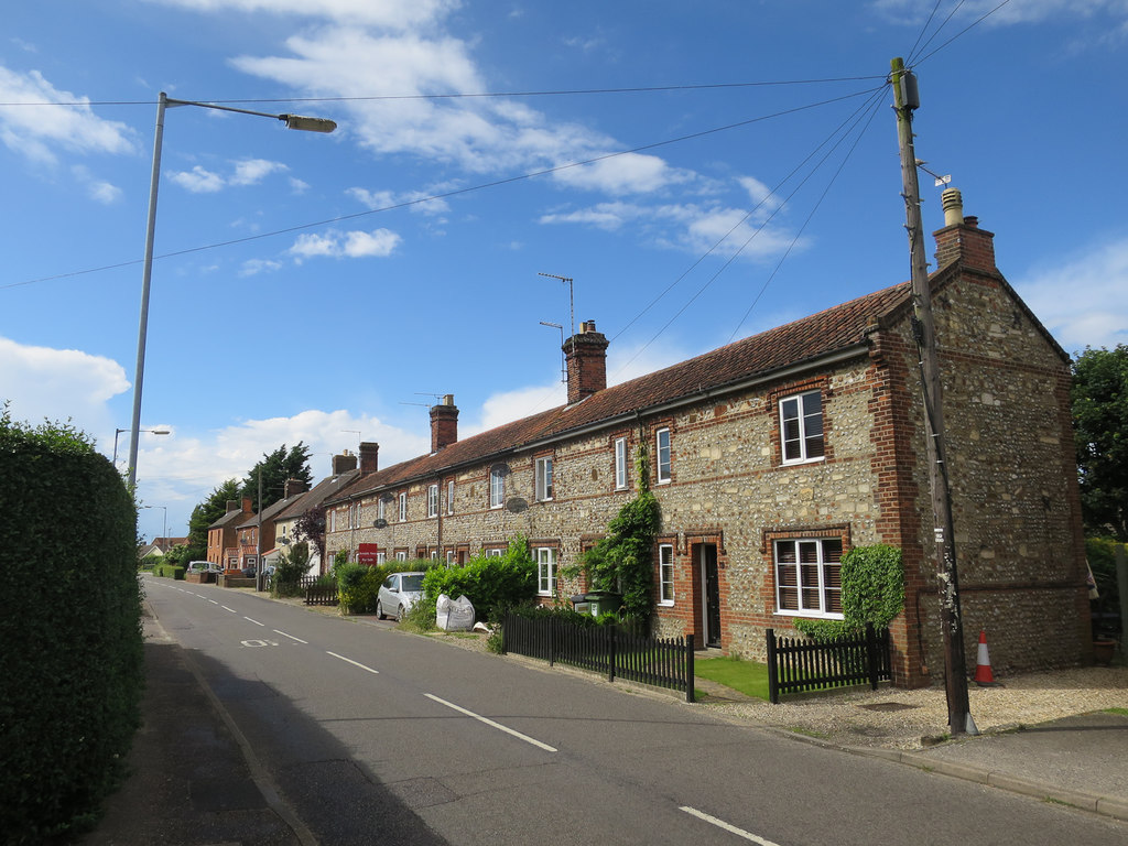 Station Road, North Walsham © Hugh Venables ccbysa/2.0 Geograph