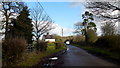 Broad Lane, approaching Chapel House