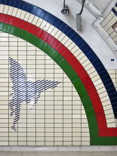 Piccadilly Circus tube station - ceramic tiles