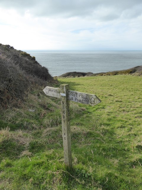 Signpost for path at Windy Lag © David Smith cc-by-sa/2.0 :: Geograph ...