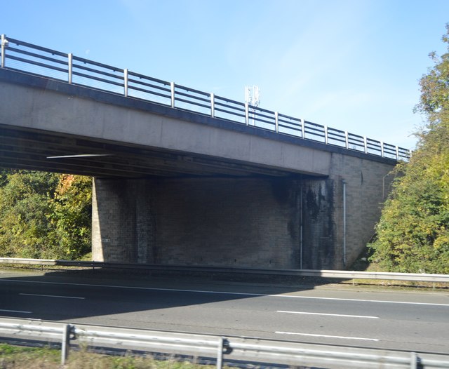 B3181 bridge, M5