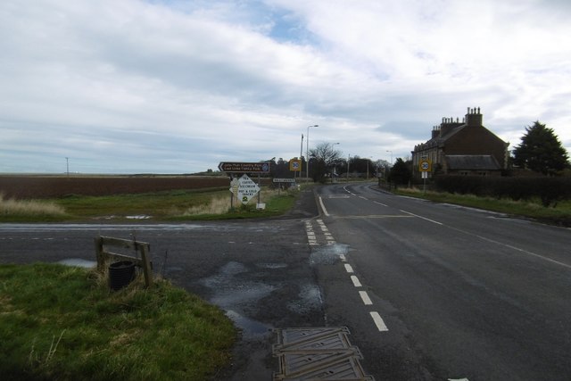 A1087 approaching West Barns