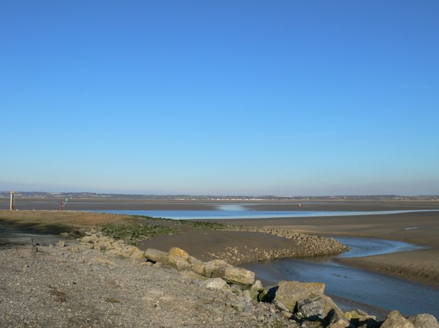 The Dee estuary at Flint Point © Eirian Evans cc-by-sa/2.0 :: Geograph ...