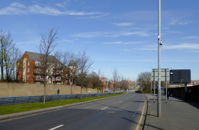 The A449 Penn Road Approaching © Roger Kidd Cc-by-sa 2.0 :: Geograph 