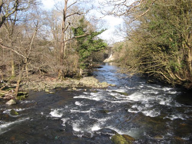 Afon Ogwen © Jonathan Wilkins cc-by-sa/2.0 :: Geograph Britain and Ireland