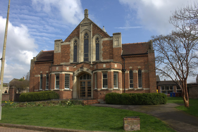 Bicester Methodist church © Robert Eva cc-by-sa/2.0 :: Geograph Britain ...