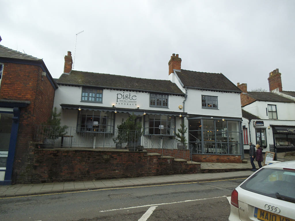 Piste, High Street, Sandbach © Stephen Craven cc-by-sa/2.0 :: Geograph ...