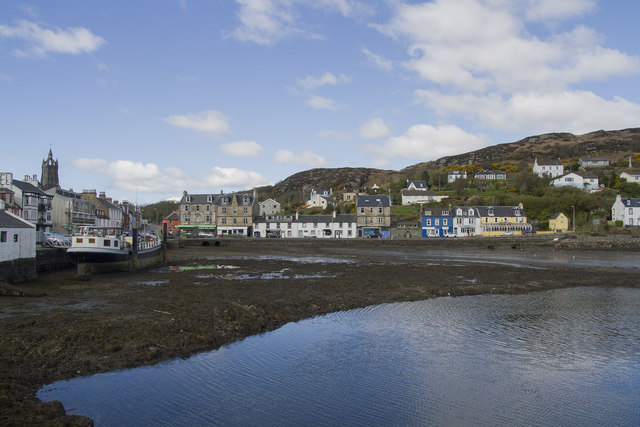 Tarbert Harbour © Malcolm Neal :: Geograph Britain and Ireland