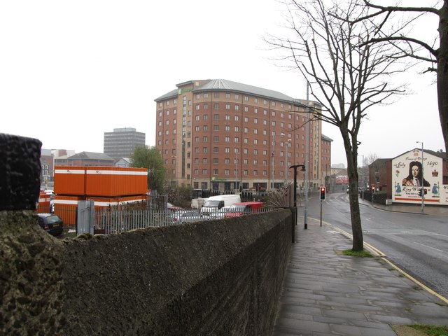 The Holiday Inn, Sandy Row, viewed from the Boyne Bridge