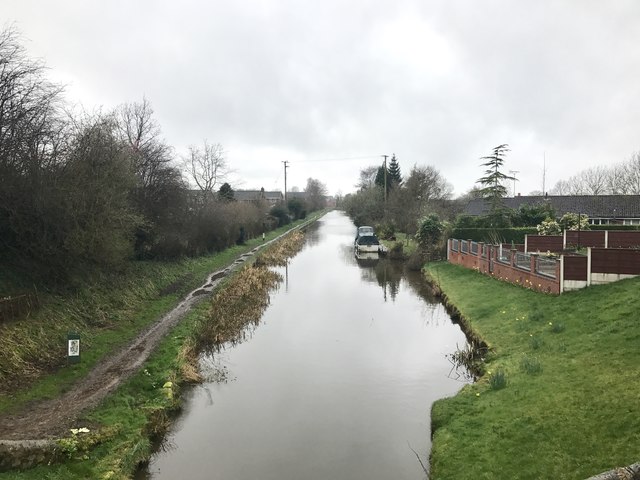 Macclesfield Canal in Congleton