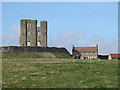 TA0489 : Scarborough Castle: keep and Master Gunner's House by Stephen Craven