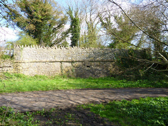 Old canal bridge, Vobster Hill © Robin Webster :: Geograph Britain and ...