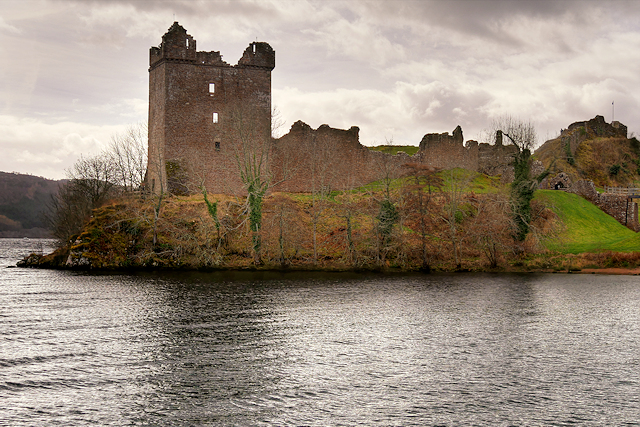 Loch Ness, Urquhart Castle © David Dixon cc-by-sa/2.0 :: Geograph ...