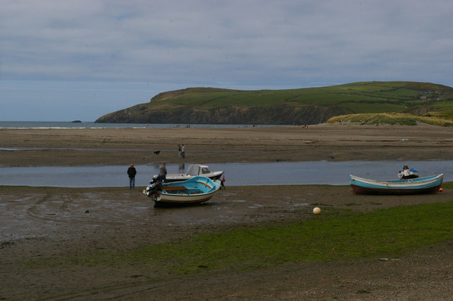 Newport Sands and Pen-y-Bâl, from Parrog