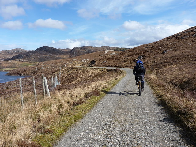 Rounding the southern end of Loch Kernsary