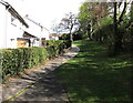 Path between Hawarden Green houses and Turnpike Road, Llanyravon, Cwmbran 