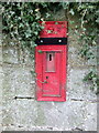 Disused Victorian postbox on Glasgow Road, Kilsyth