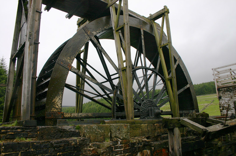 Overshot water wheel © Malcolm Neal cc-by-sa/2.0 :: Geograph Britain ...