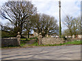 Entrance to Hither Broad Pool Farm