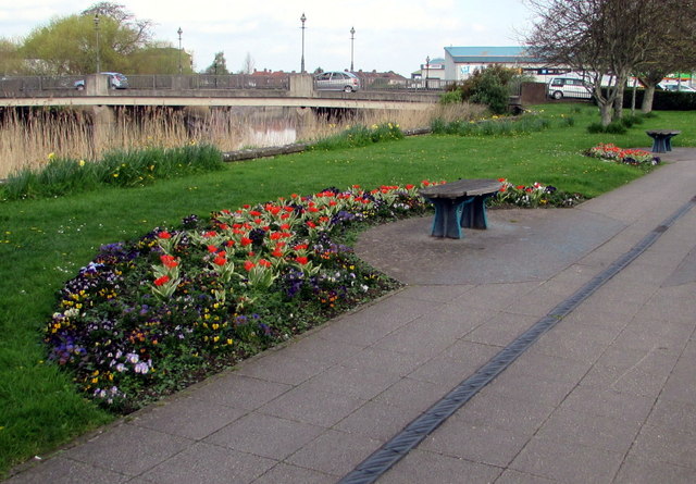 Flowerbeds and benches, East Quay, Bridgwater