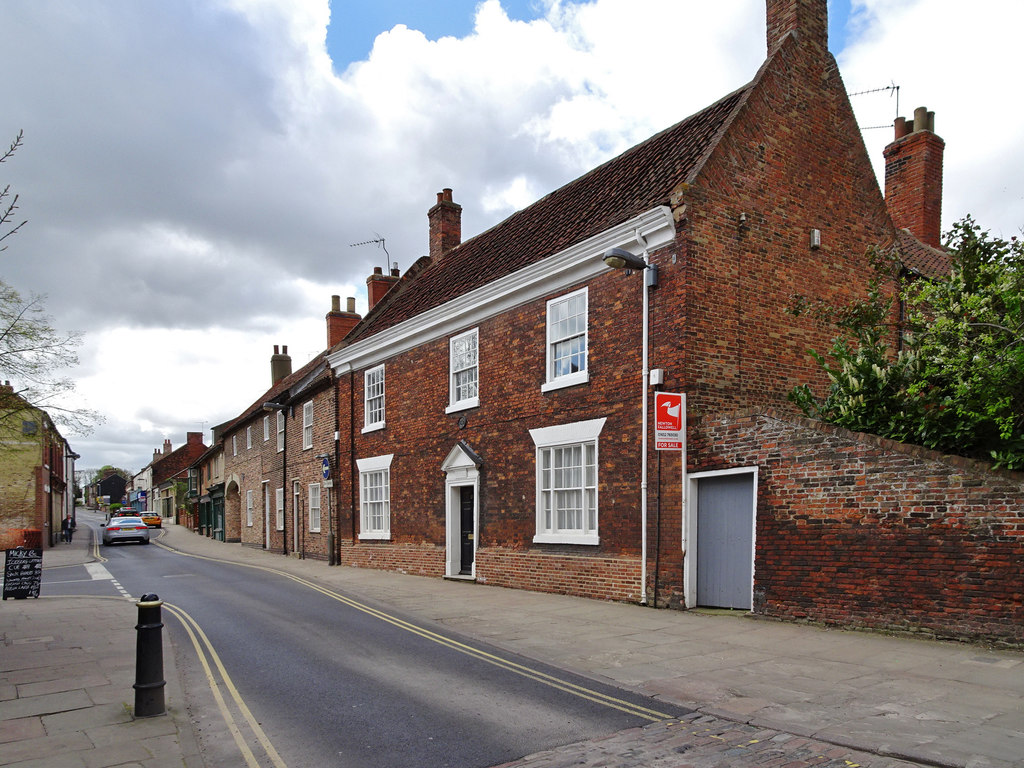 Fleetgate Barton Upon Humber © Bernard Sharp Cc By Sa20