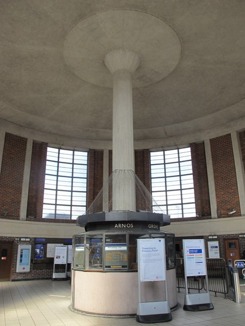 Arnos Grove tube station - entrance building interior (2)