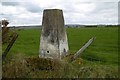 Headshill triangulation pillar